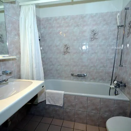 Hotel Schontal 3*